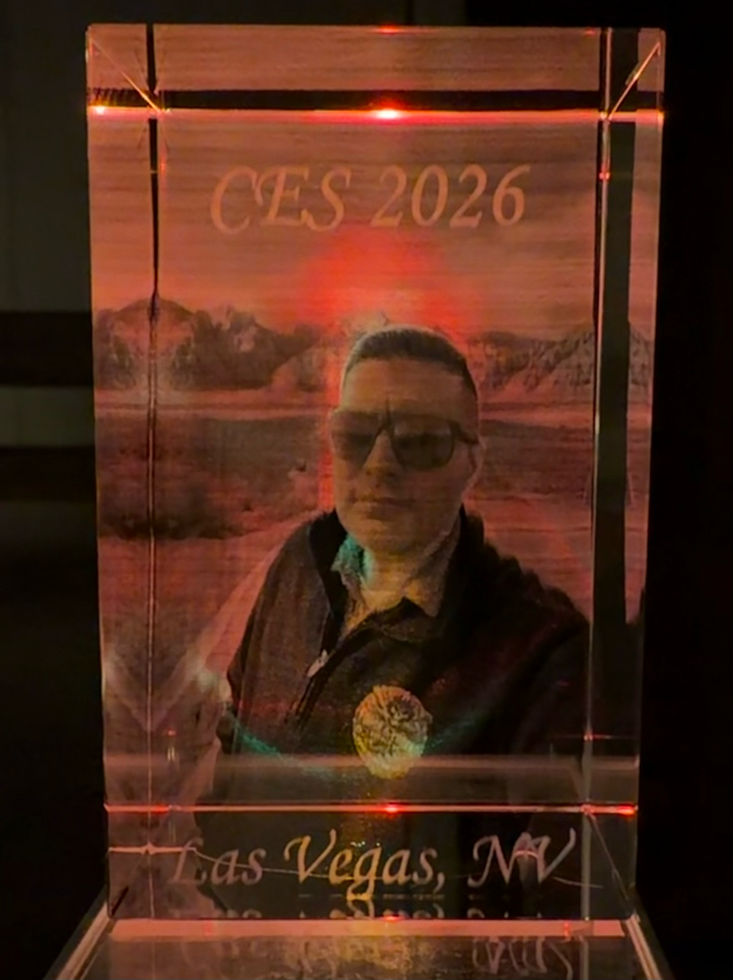 Luxury 3D Subsurface Crystal Glass Block – Personalized Laser-Engraved Photo Keepsake